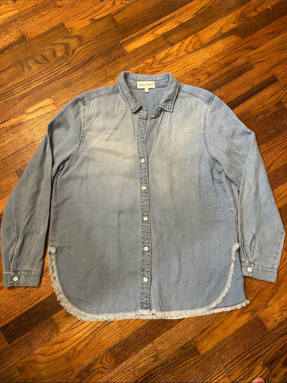 Bella Dahl Faded Light Blue Denim Button-Down Shirt